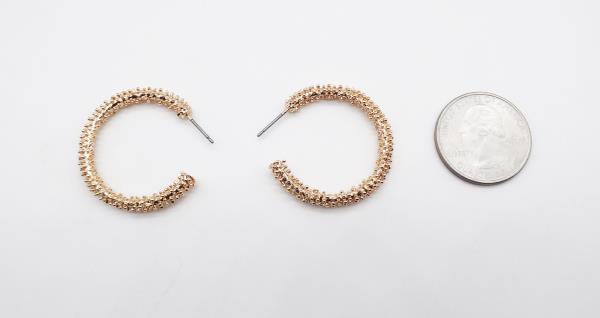 TEXTURED OPEN HOOP EARRING