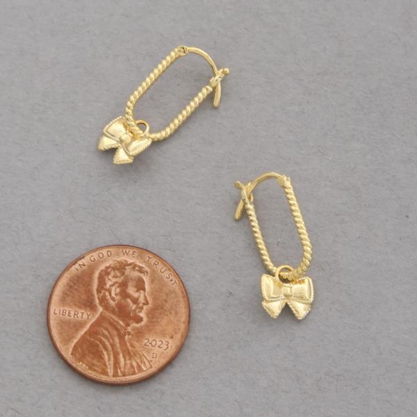 DAINTY BOW OVAL METAL EARRING