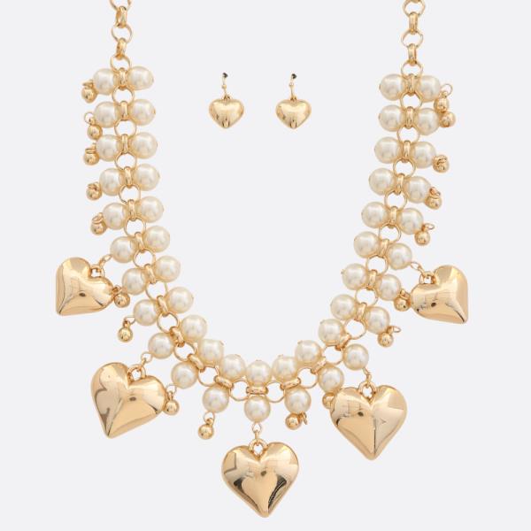 PUFFY HEART PEARL BEAD STATION NECKLACE