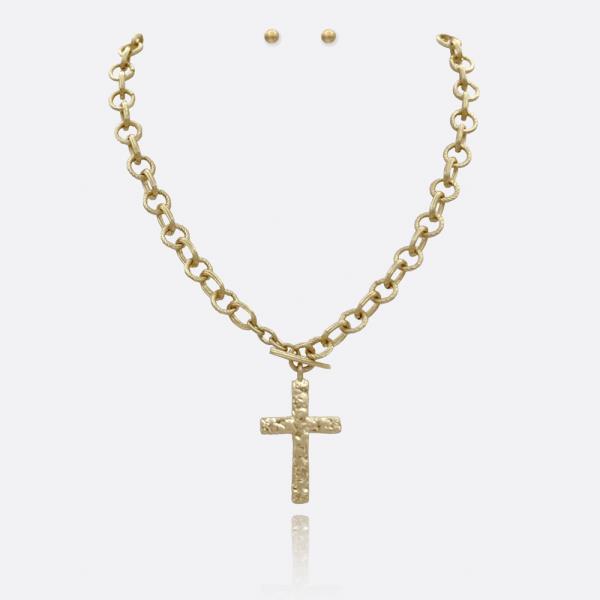 CROSS PENDANT TOGGLE NECKLACE