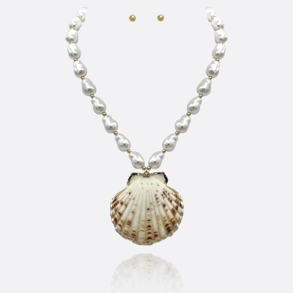 SHELL W PEARL NECKLACE