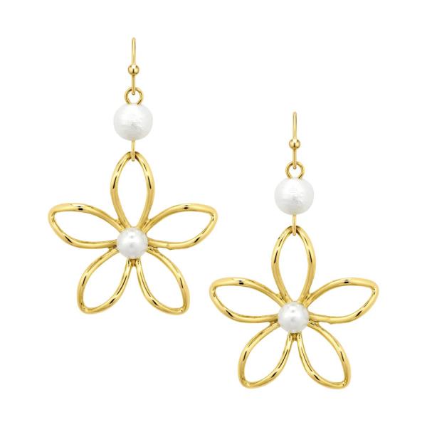 COTTON PEARL FLOWER FISH HOOK EARRING