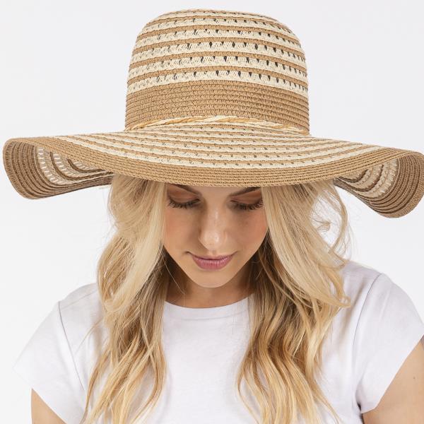 STRIPED PATTERN WIDE BRIM FLOPPY HAT