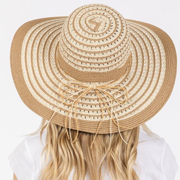 STRIPED PATTERN WIDE BRIM FLOPPY HAT