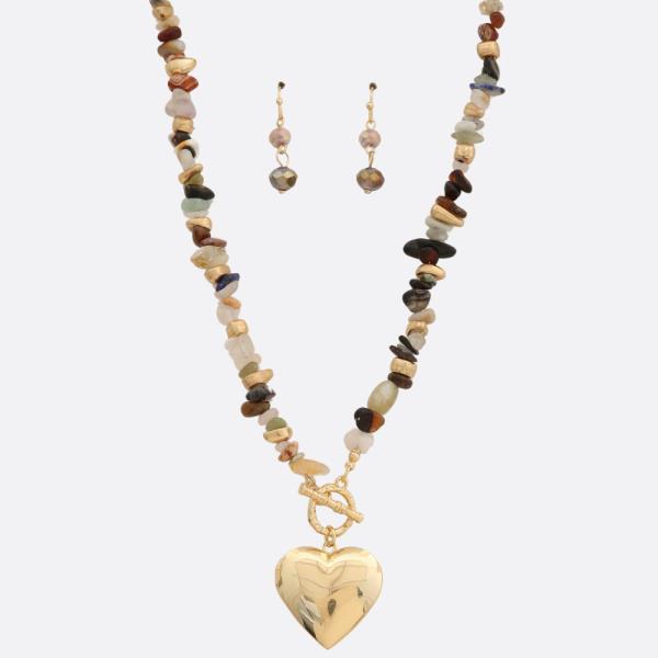 HEART LOCKET IT PENDANT BEADED NECKLACE