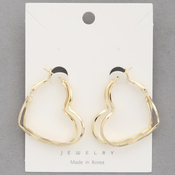 METAL HEART HOOP EARRING