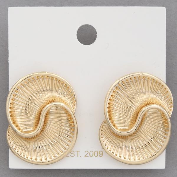 ROUND LINED METAL EARRING