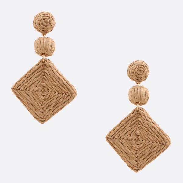 ROUND GEO SHAPE RAFFIA DANGLE EARRING