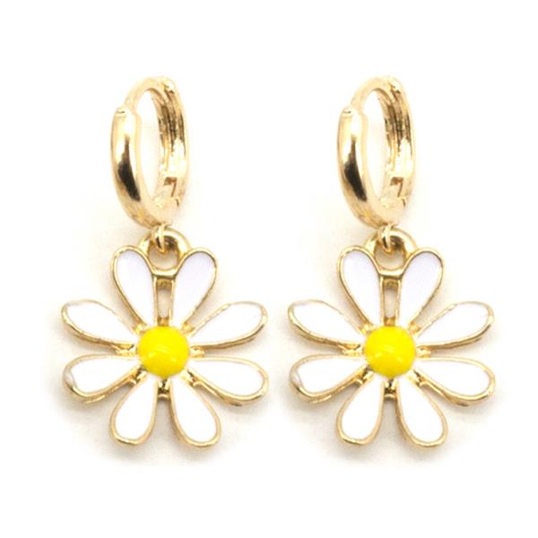 EPOXY DAISY HUGGIE EARRING