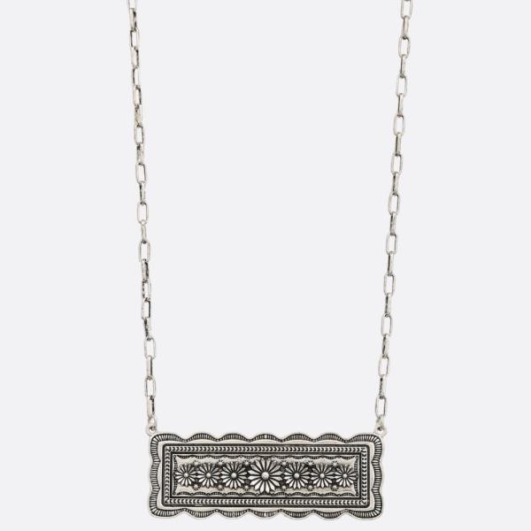 WESTERN STYLE SCALLOP EDGE METAL BAR PENDANT NECKLACE