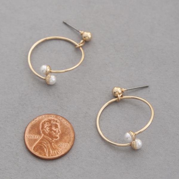 PEARL BEAD HOOP METAL EARRING