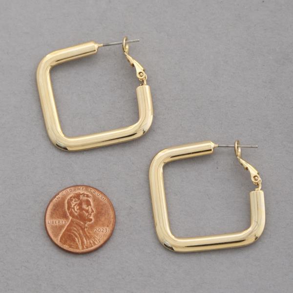 SODAJO SQUARE GOLD DIPPED EARRING