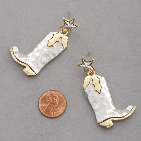 WESTERN STYLE TWO TONE DANGLE EARRING