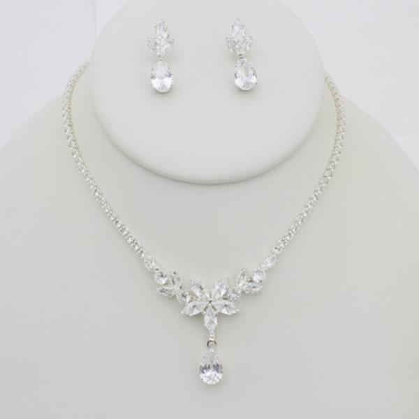 RHINESTONE FLOWER NECKLACE EARRING SET