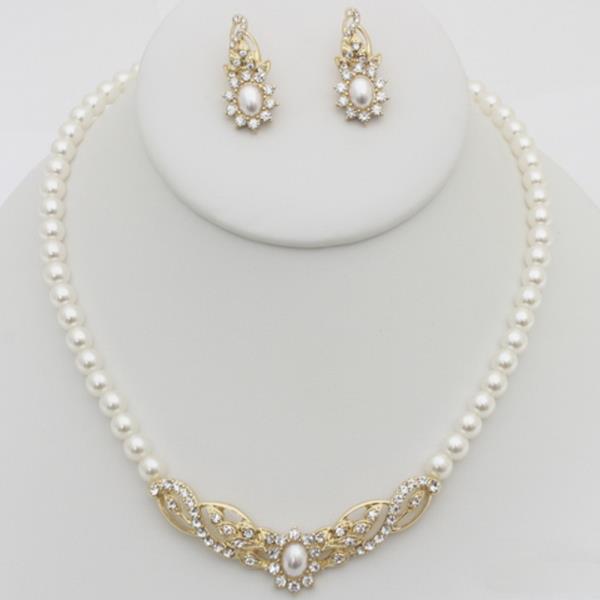 PEARL NECKLACE EARRING SET