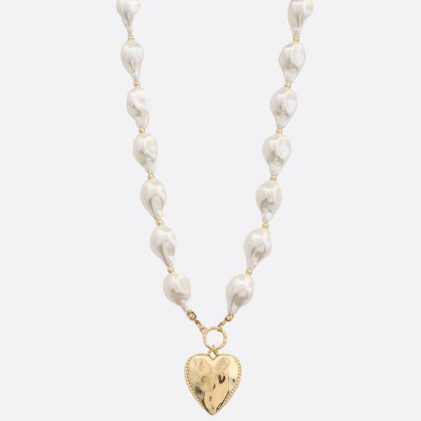 HAMMERED HEART PENDANT PEARL BEAD NECKLACE