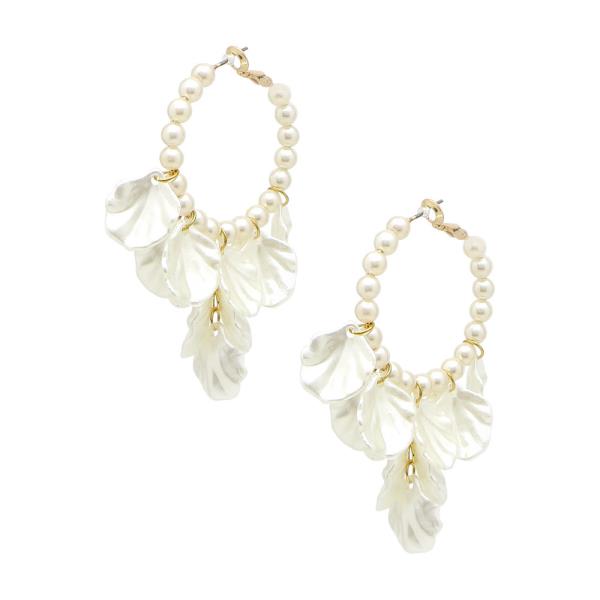 PETAL PEARL BEADED HOOP EARRING