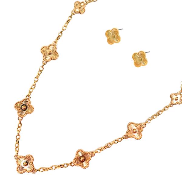 CLOVER LINK METAL NECKLACE