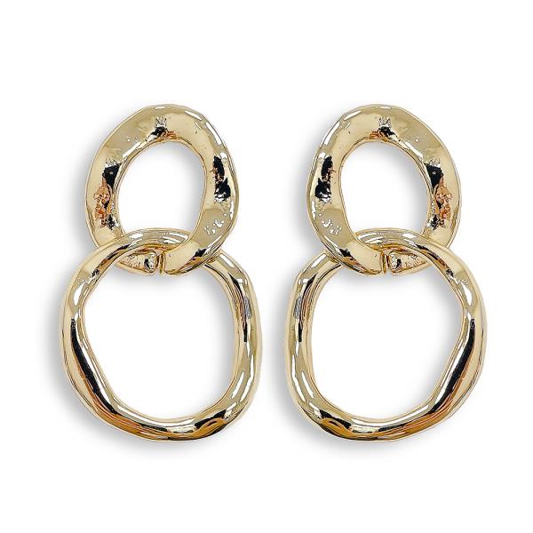 HAMMERED METAL CIRCLE LINK EARRING