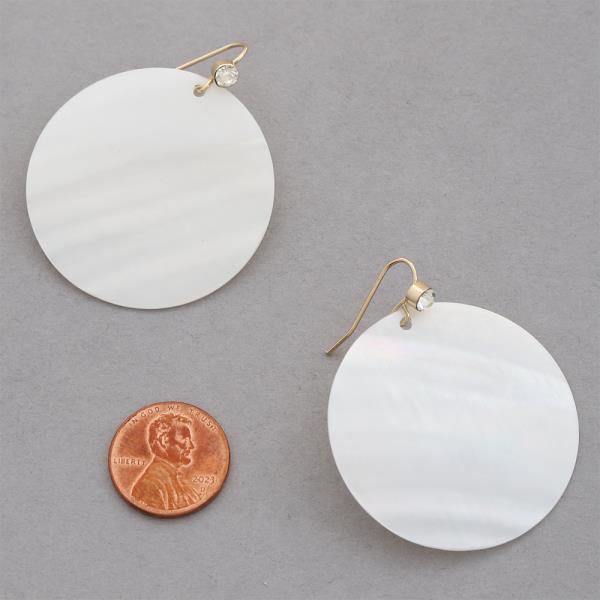 MOTHER OF PEARL ROUND DANGLE EARRING