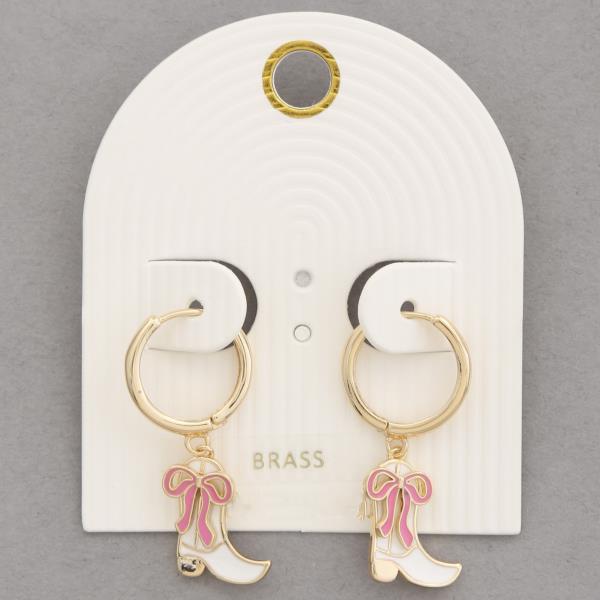 HUGGIE WESTERN BOOTS DANGLE EARRING