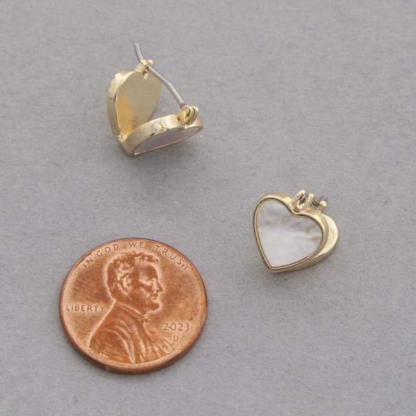 HEART SHAPE MOTHER OF PEARL EARRING