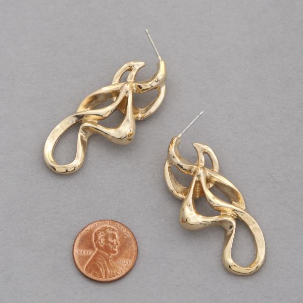 ORGANIC SHAPE METAL EARRING