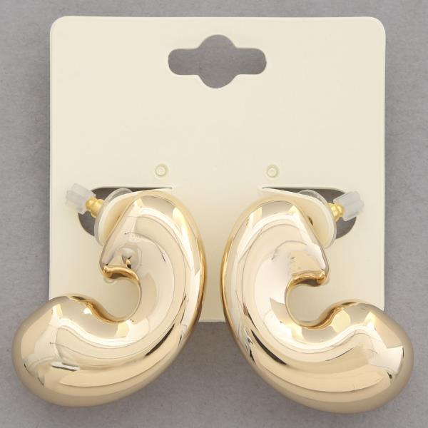 ORGANIC SHAPE METAL EARRING