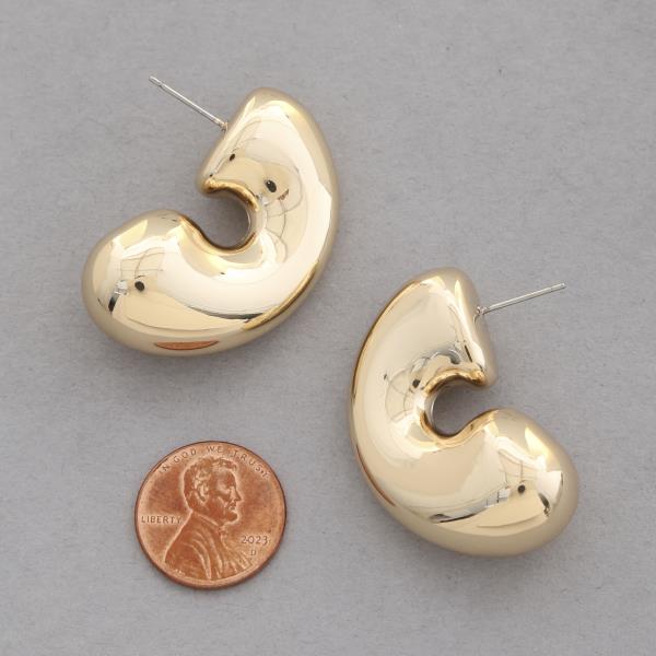 ORGANIC SHAPE METAL EARRING