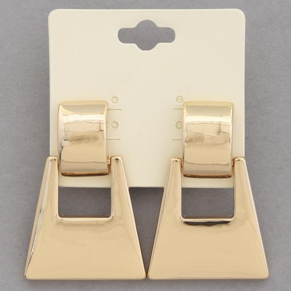 TRIANGLE SHAPE METAL DANGLE EARRING