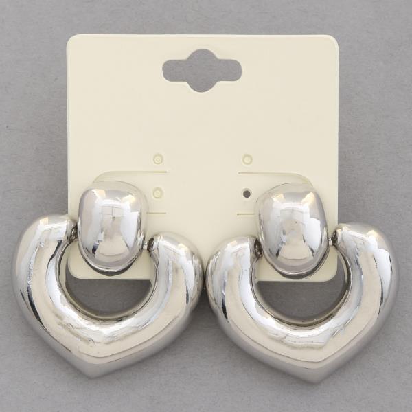 PUFFY METAL SHAPE EARRING