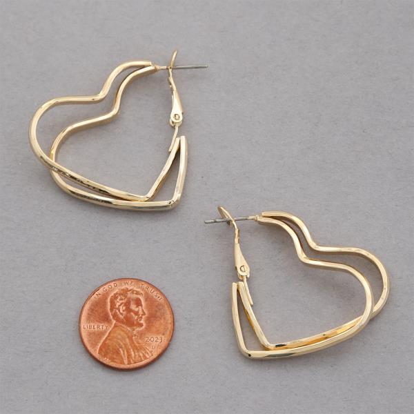 SODAJO DOUBLE HEART SHAPE EARRING