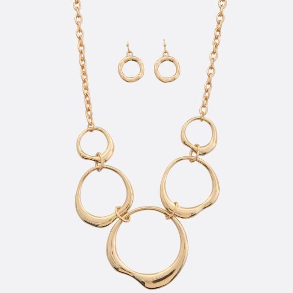 CIRCLE LINK METAL NECKLACE