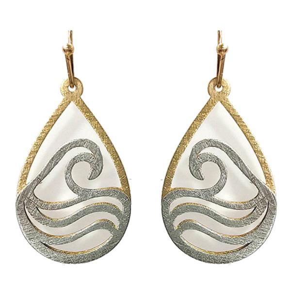 TEXTURED METAL TEARDROP WAVE DANGLE HOOK EARRINGS