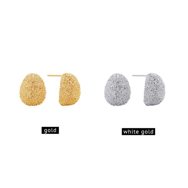 14K GOLD/WHITE GOLD DIPPED TEXTURED OVAL STUD EARRINGS