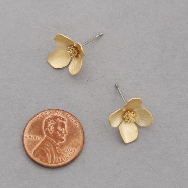 SODAJO FLOWER STUD GOLD DIPPED EARRING