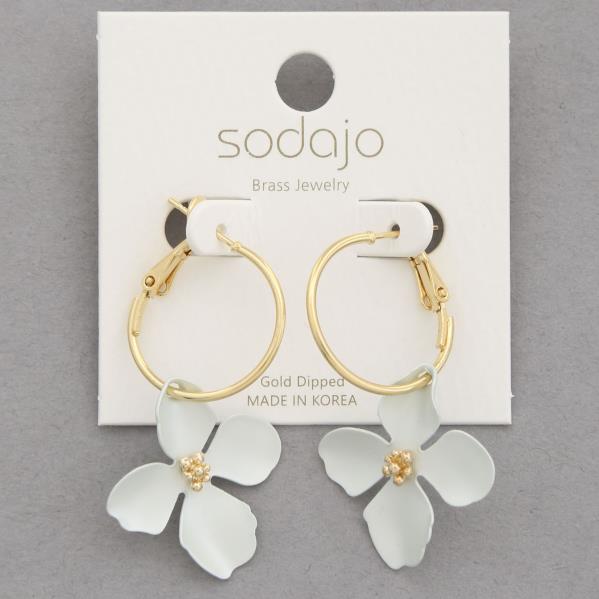 SODAJO COLOR FLOWER HOOP GOLD DIPPED EARRING