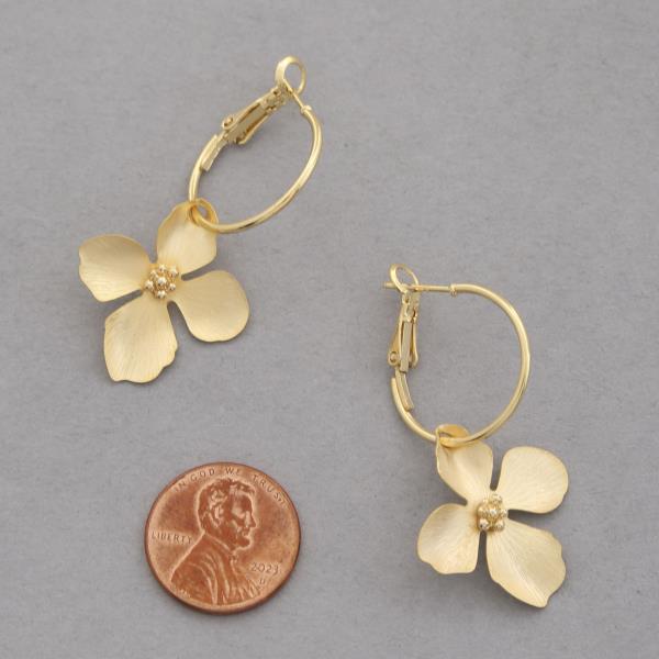 SODAJO FLOWER HOOP GOLD DIPPED EARRING