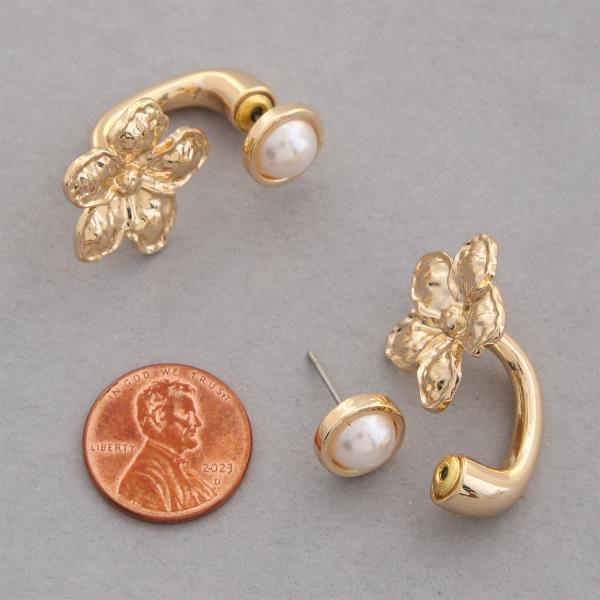 FLOWER PEARL BEAD METAL EARRING