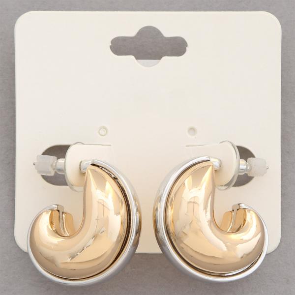 TWO TONE METAL EARRING