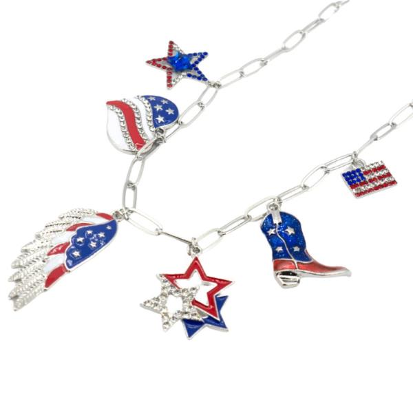 RED WHITE BLUE CHARM OVAL LINK NECKLACE