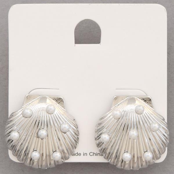 SEASHELL PEARL BEAD METAL EARRING