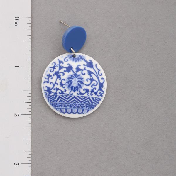 BLUE CERAMIC PRINT ROUND DANGLE EARRING