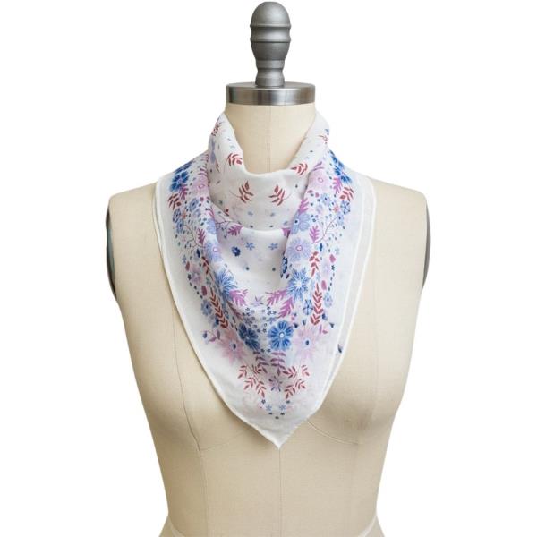 FLORAL COTTON BANDANA – LIGHTWEIGHT AND CLASSIC LOOK