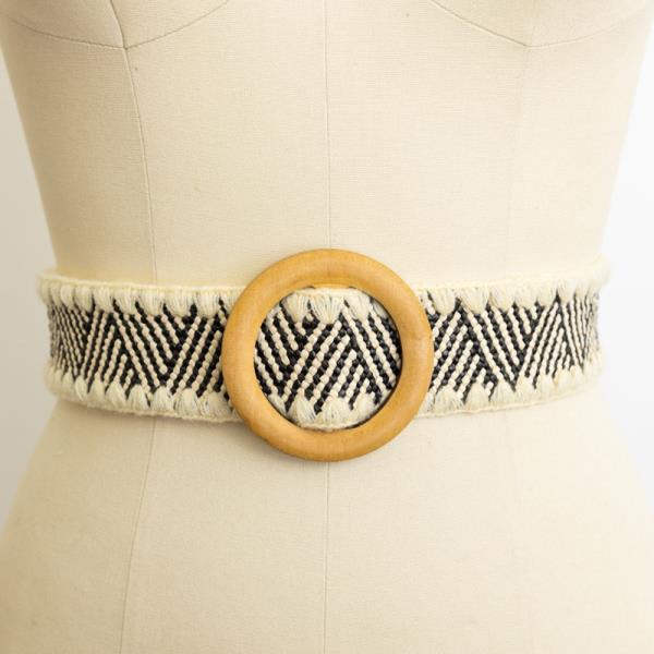 WHIPSTITCH RAFFIA BELT WITH WOODEN ROUND BUCKLE