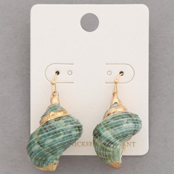 SEASHELL DANGLE EARRING