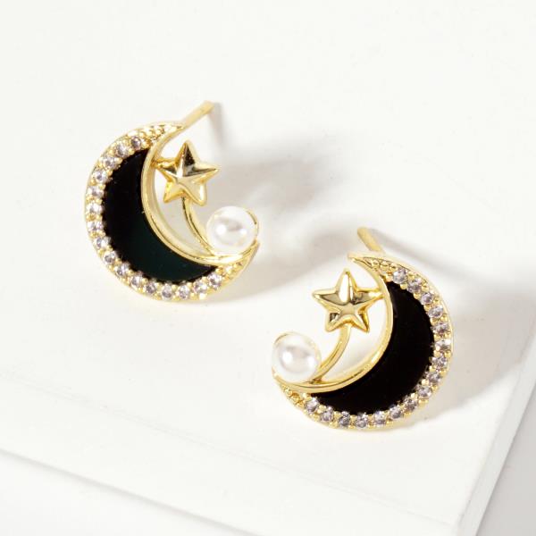 MOON STAR PEARL BEAD EARRING