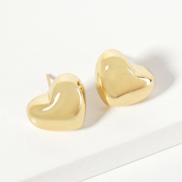 HEART SHAPE METAL EARRING