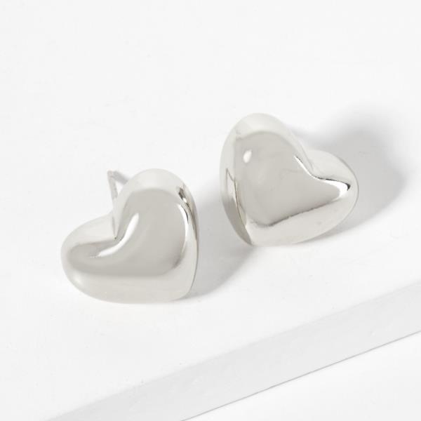 HEART SHAPE METAL EARRING