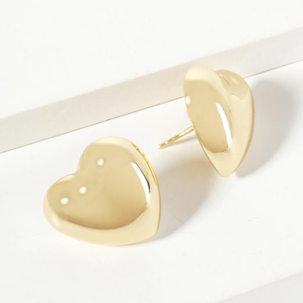 HEART SHAPE METAL EARRING